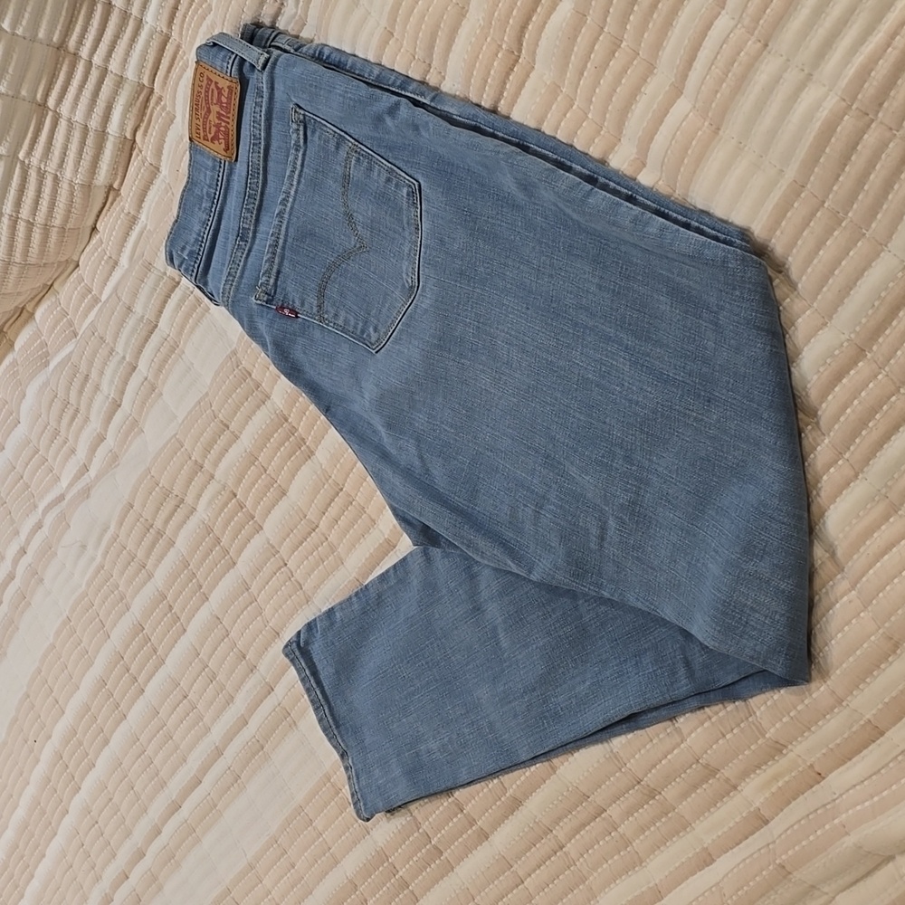 Levis 311 shaping skinny